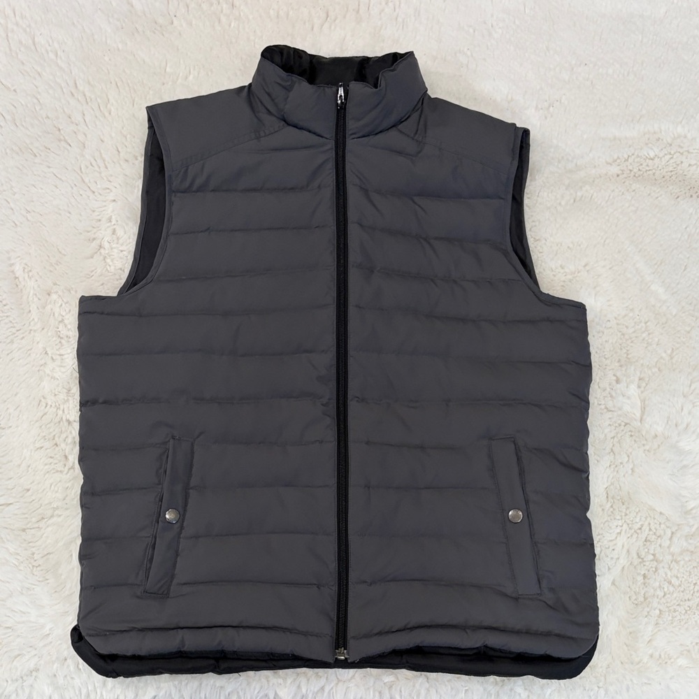 J. Crew Men's Charcoal Quilted Vest,40% feathers,Size M - Picture 17 of 17